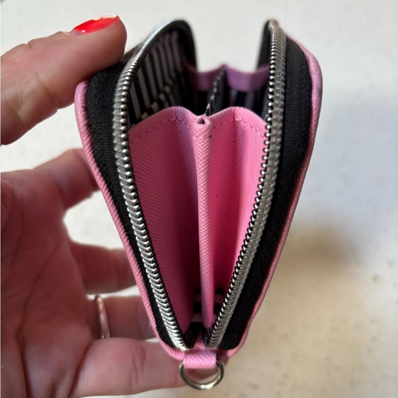 Marc Tetro Pink Dog Wallet - Picture 4 of 5